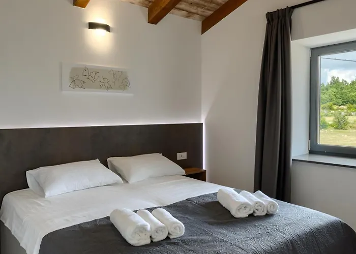 Modern Ana With 2 Bedrooms In Tinjan Villa